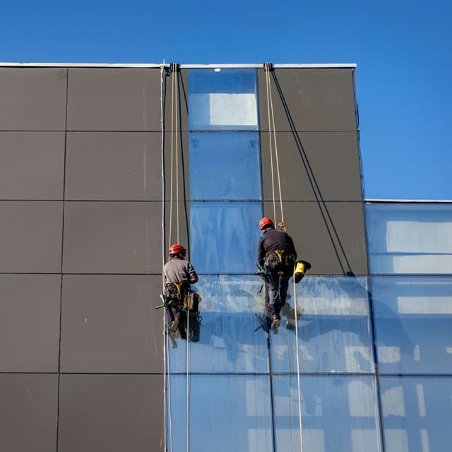 Limpieza en altura con las mejores garantías