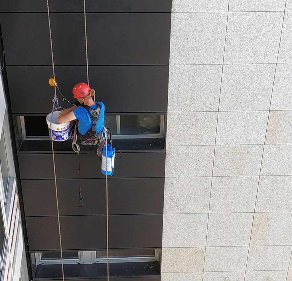 Profesionalidad y seguridad en cada proyecto en altura