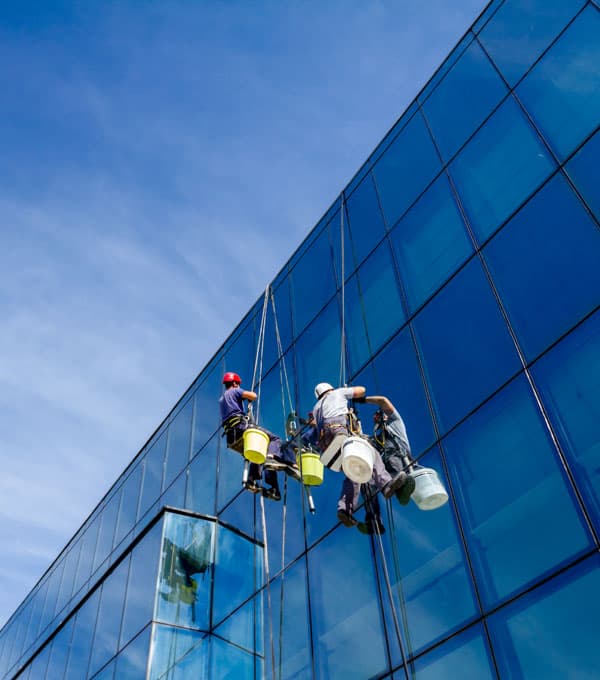 Todo sobre nuestro sellado de ventanas y fachadas en Tui