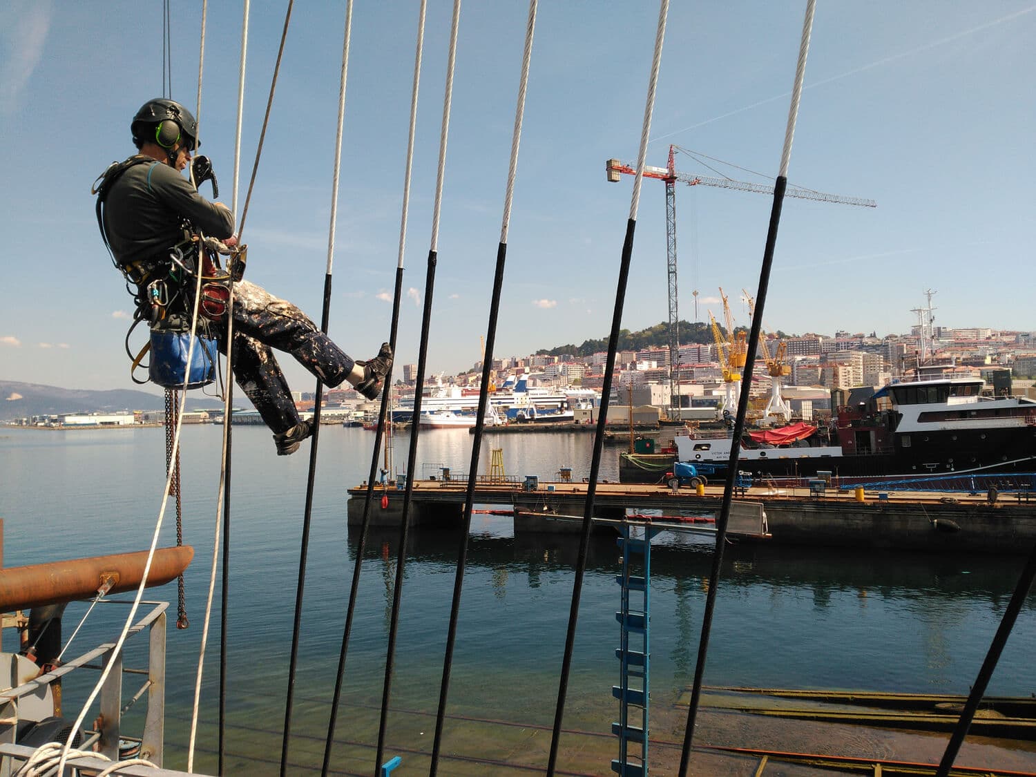 Trabajos verticales en Tui, O Porriño y Vigo