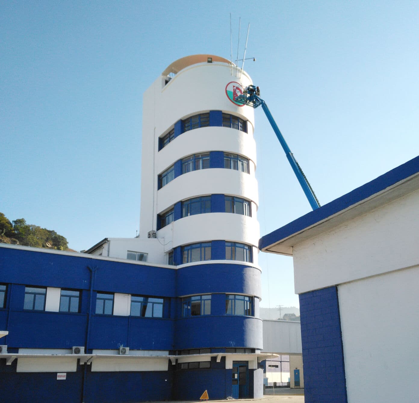 Instalación de publicidad en altura